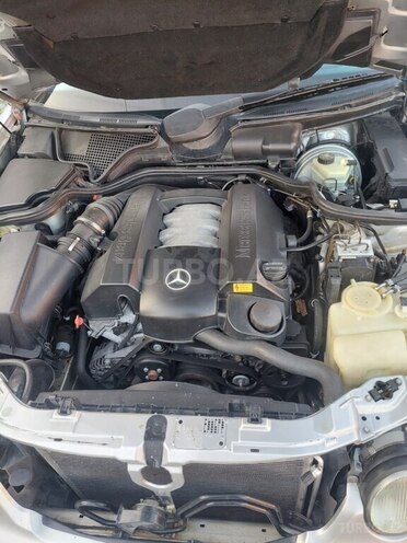 Mercedes E 240 2000, 293,100 km - 2.4 l - Şəmkir