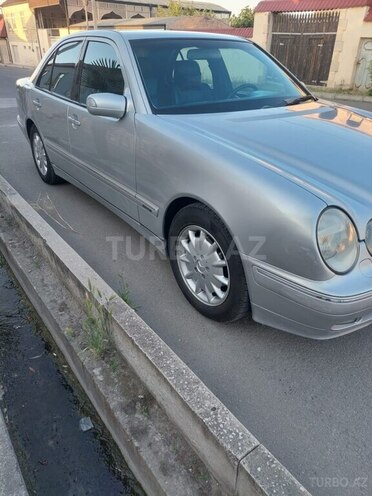 Mercedes E 240 2000, 293,100 km - 2.4 l - Şəmkir