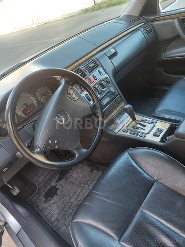 Mercedes E 240 2000, 293,100 km - 2.4 l - Şəmkir