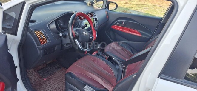 Kia Rio 2011, 156,000 km - 1.4 л - Xudat