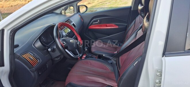 Kia Rio 2011, 156,000 km - 1.4 л - Xudat