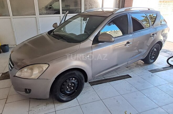 Kia Ceed 2008, 389,000 km - 1.6 л - Bakı