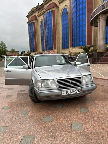 Mercedes E 220 1995, 534,851 km - 2.2 l - Lənkəran