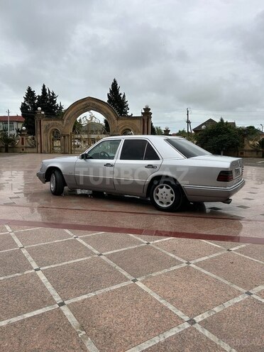 Mercedes E 220 1995, 534,851 km - 2.2 l - Lənkəran