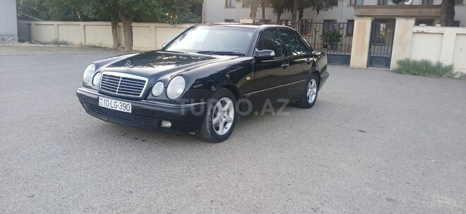 Mercedes E 290 1998, 646,231 km - 2.9 l - Biləsuvar