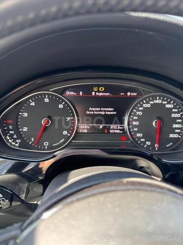 Audi A8-21