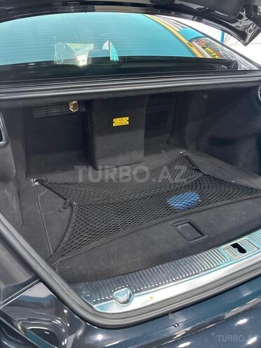 Audi A8-24