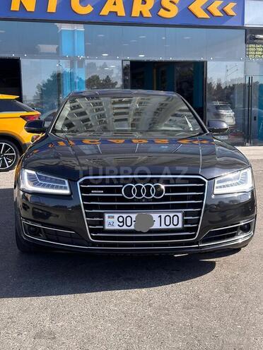 Audi A8-1