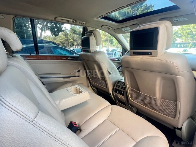 Mercedes GL 450 4MATIC-7