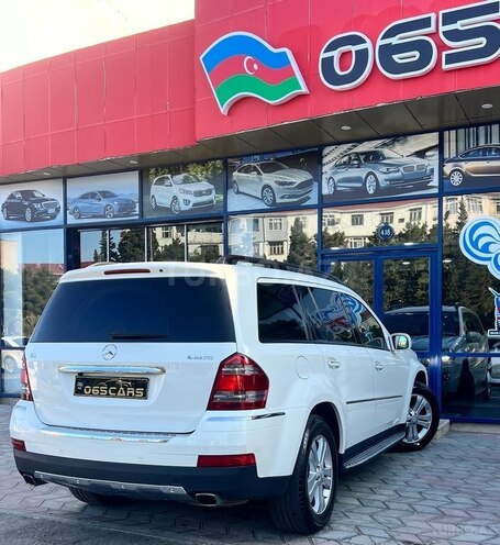 Mercedes GL 450 4MATIC-16