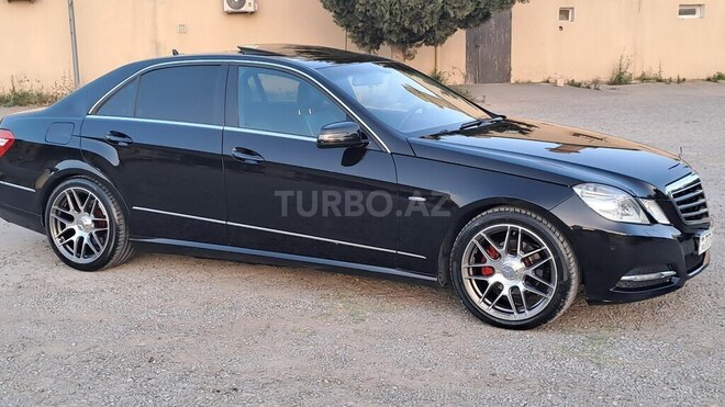 Mercedes E 220 d 2011, 313,000 km - 2.2 l - Bakı