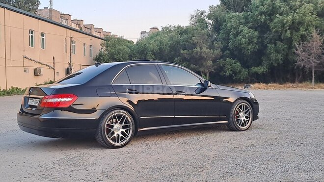 Mercedes E 220 d 2011, 313,000 km - 2.2 l - Bakı