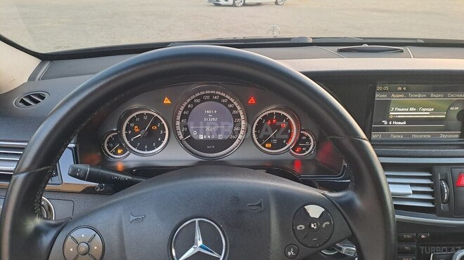 Mercedes E 220 d 2011, 313,000 km - 2.2 l - Bakı
