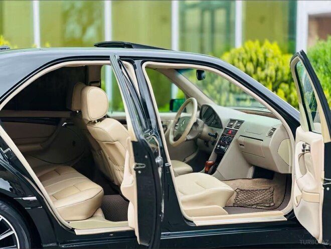 Mercedes C 230 2000, 225,000 km - 2.3 l - İmişli