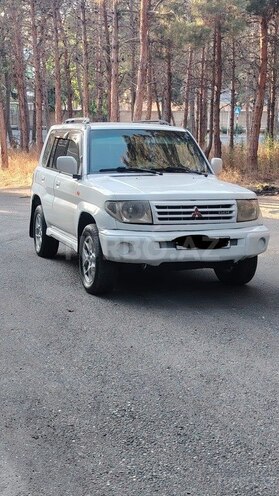 Mitsubishi Pajero io 2000, 294,000 km - 2.0 l - Bakı