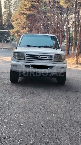 Mitsubishi Pajero io 2000, 294,000 km - 2.0 l - Bakı