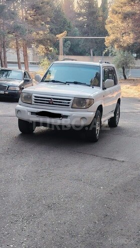 Mitsubishi Pajero io 2000, 294,000 km - 2.0 l - Bakı