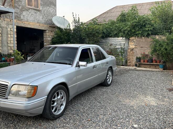 Mercedes E 220 1993, 610,172 km - 2.2 l - Cəlilabad