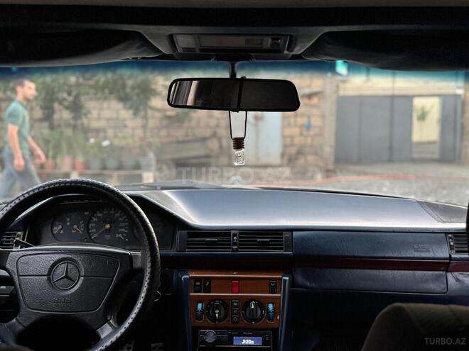 Mercedes E 220 1993, 610,172 km - 2.2 l - Cəlilabad