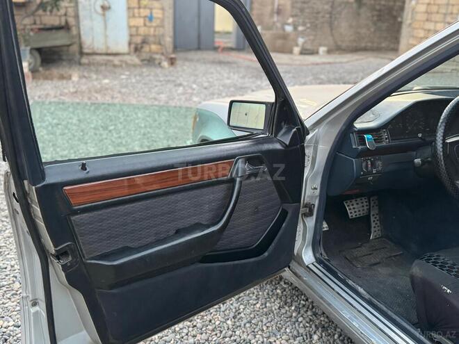 Mercedes E 220 1993, 610,172 km - 2.2 l - Cəlilabad