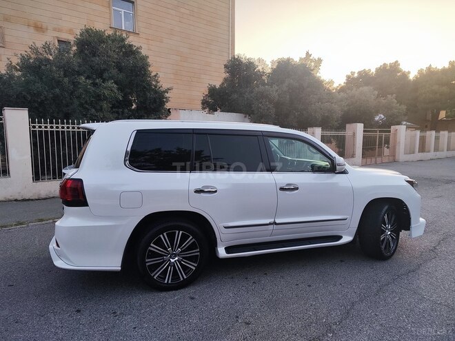 Lexus LX 570 2014, 129,000 km - 5.7 l - Bakı