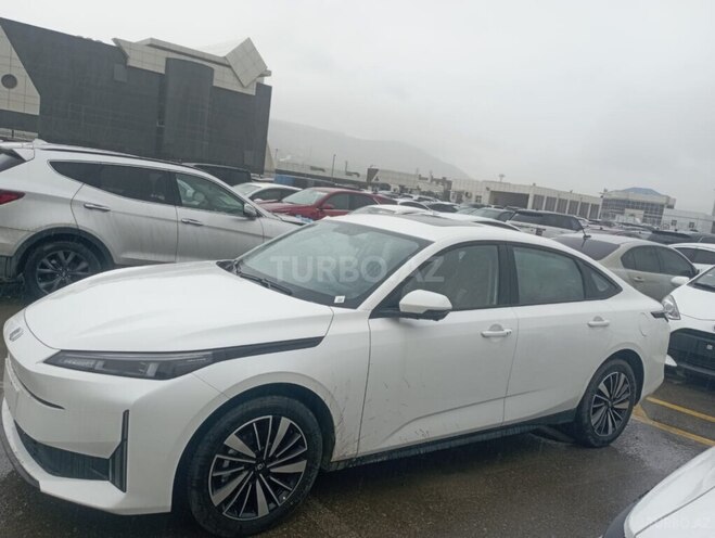Changan Qiyuan A05 2024, 0 km - 1.5 л - Bakı