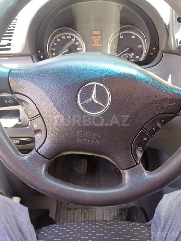 Mercedes Vito 115-7