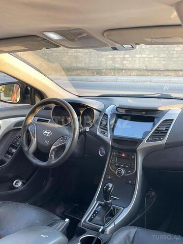 Hyundai Elantra 2015, 154,236 km - 1.8 l - Bakı