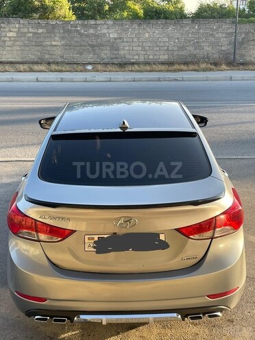 Hyundai Elantra 2015, 154,236 km - 1.8 l - Bakı