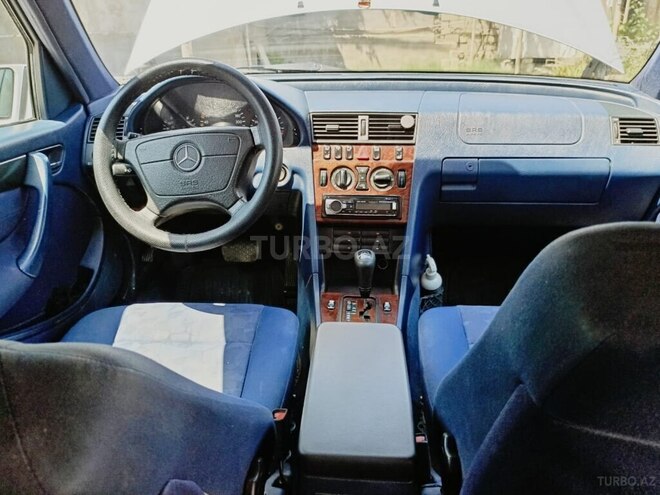 Mercedes C 220 1999, 336,429 km - 2.2 л - Şirvan