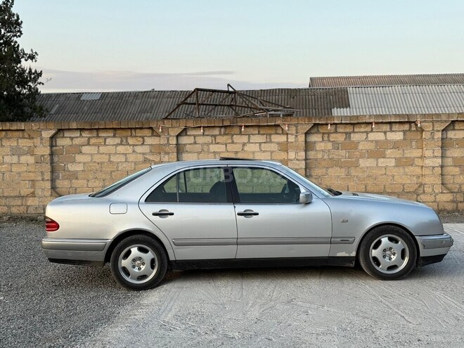 Mercedes E 200 1996, 379,916 km - 2.0 l - Bərdə