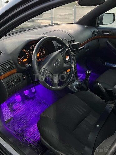 Toyota Avensis 2006, 320,000 km - 2.0 l - Bakı