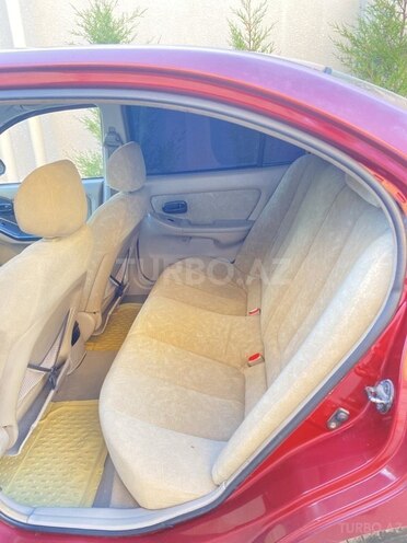 Hyundai Elantra 2002, 215,982 km - 2.0 l - Bakı