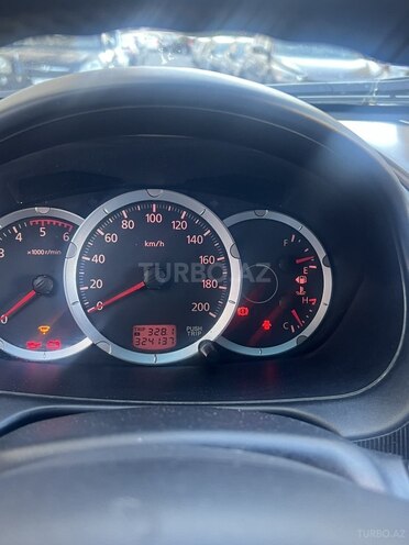 Mitsubishi L200 2011, 324,000 km - 2.5 l - Bakı