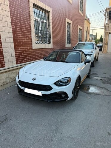 Abarth 124 Spider-2
