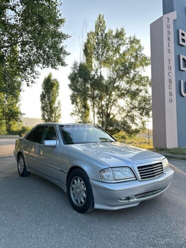 Mercedes C 230 1999, 367,000 km - 2.3 l - Quba
