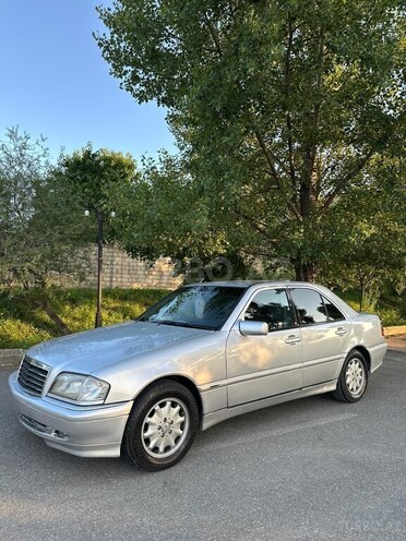Mercedes C 230 1999, 367,000 km - 2.3 l - Quba