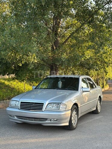 Mercedes C 230 1999, 367,000 km - 2.3 l - Quba