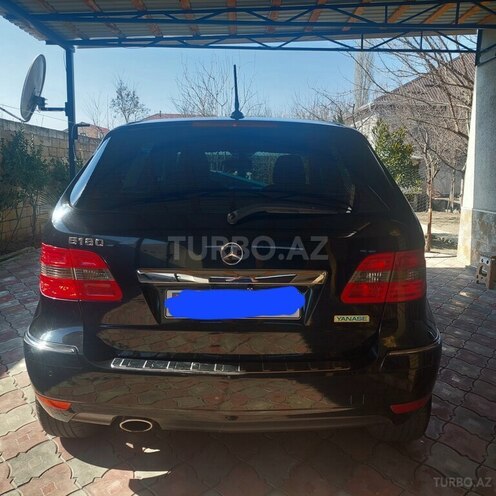 Mercedes B 180 2009, 108,500 km - 1.7 l - Şəki