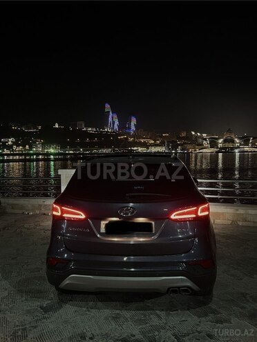 Hyundai Santa Fe-10