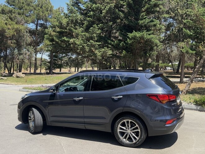 Hyundai Santa Fe-12