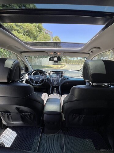 Hyundai Santa Fe-9