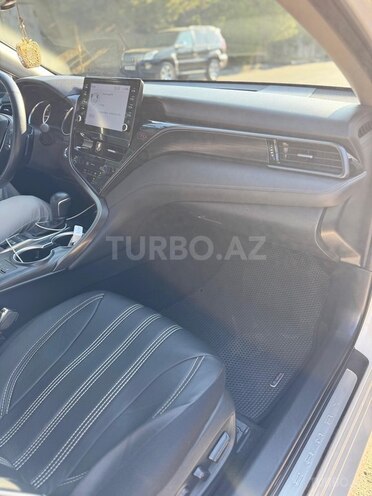 Toyota Camry 2022, 33,311 km - 2.5 l - Bakı