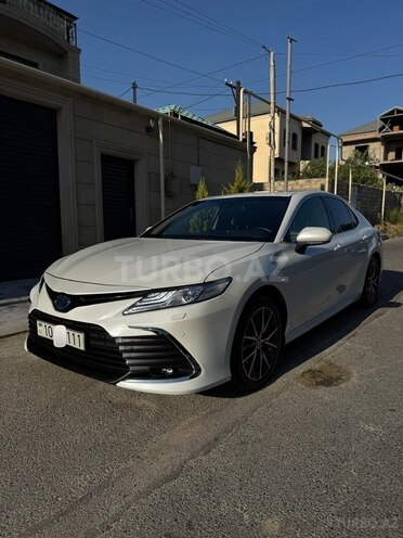 Toyota Camry 2022, 33,311 km - 2.5 l - Bakı