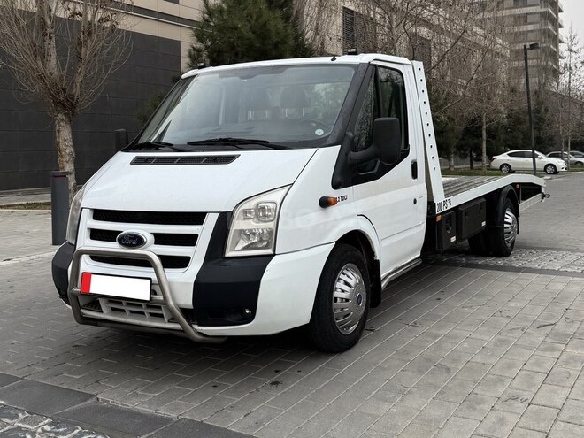 Ford Transit-2