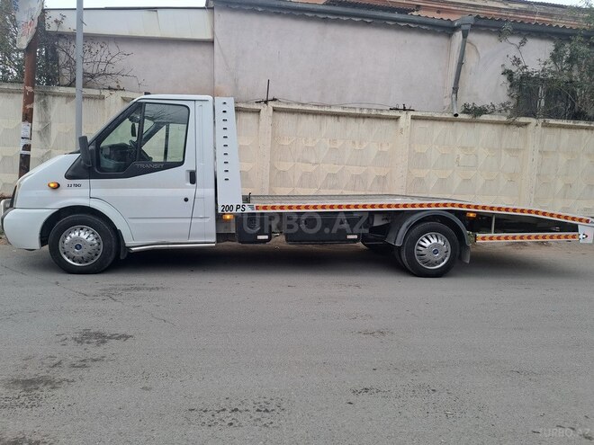 Ford Transit-20