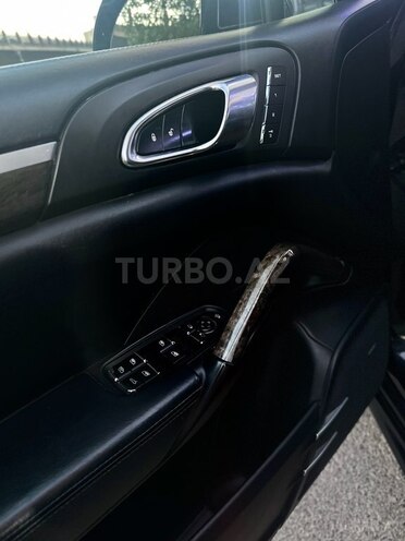 Porsche Cayenne Turbo S-11