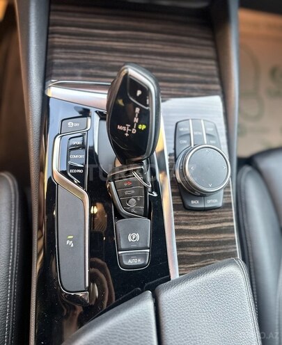 BMW 520 2017, 98,000 km - 2.0 l - Gəncə