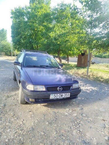 Opel Astra 1996, 479,669 km - 1.6 l - Qusar