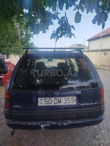 Opel Astra 1996, 479,669 km - 1.6 l - Qusar